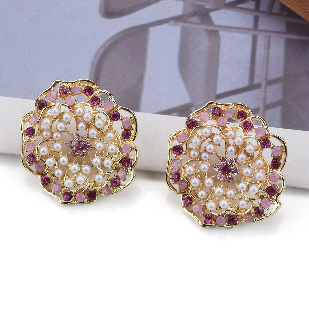2025 New Trend Green Pink Crys - مراجعة Indian Ethnic Fashion Trends 2025 وسعره