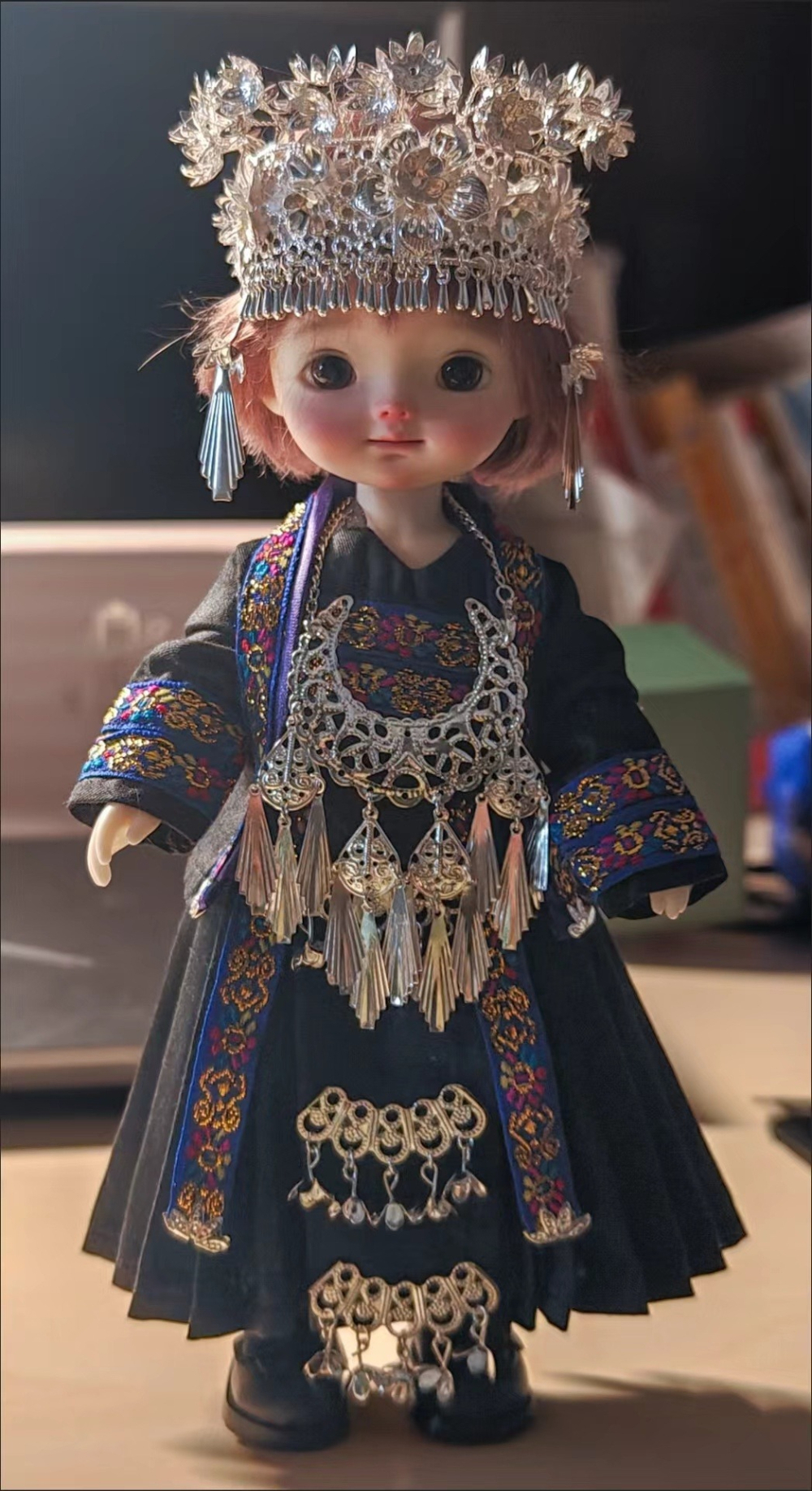 Fashion 1/6 Doll's Clothes Sui - مراجعة Ethnic Fashion House وسعره