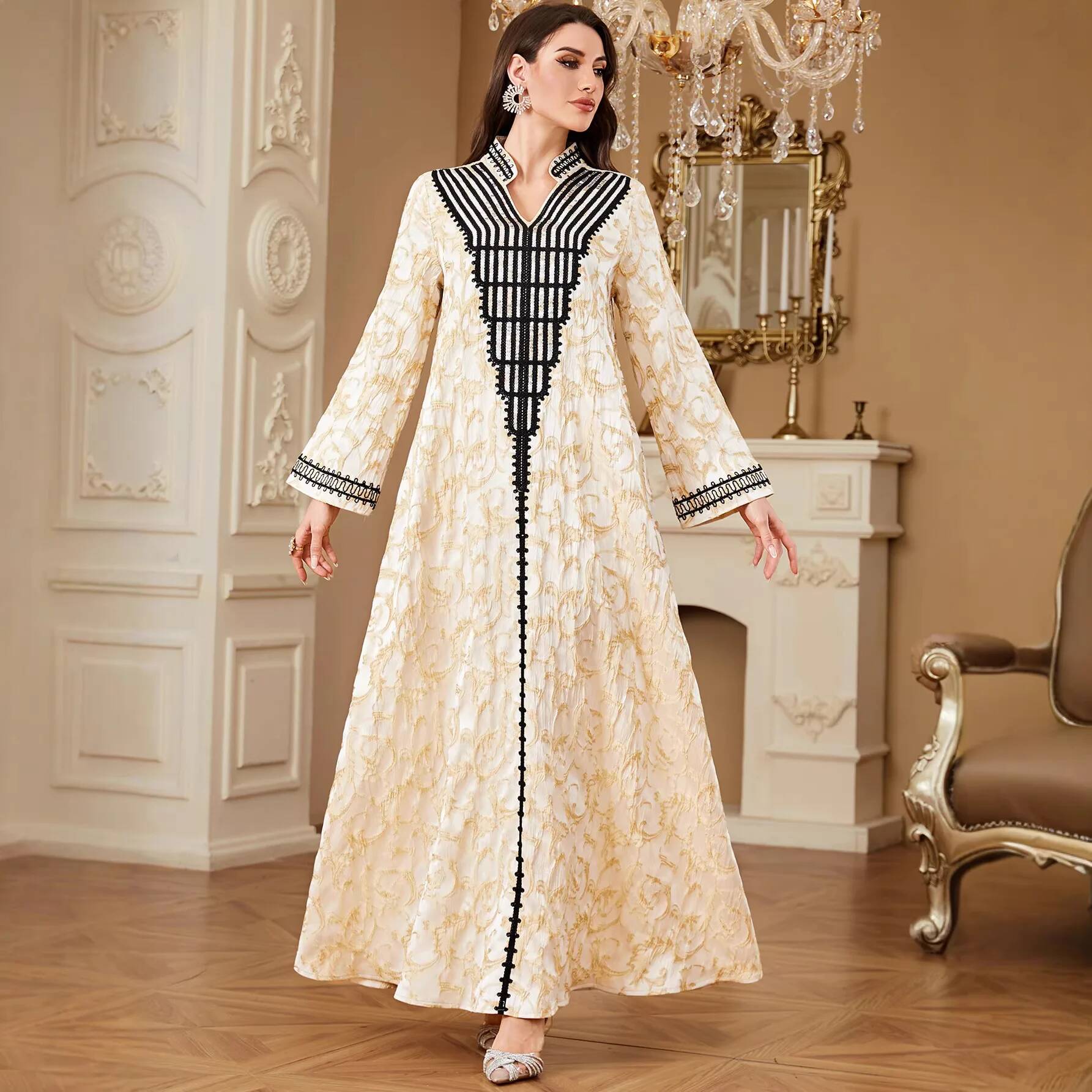 Urban Commuting Embroidered V- - مراجعة Urban Ethnic Fashion وسعره