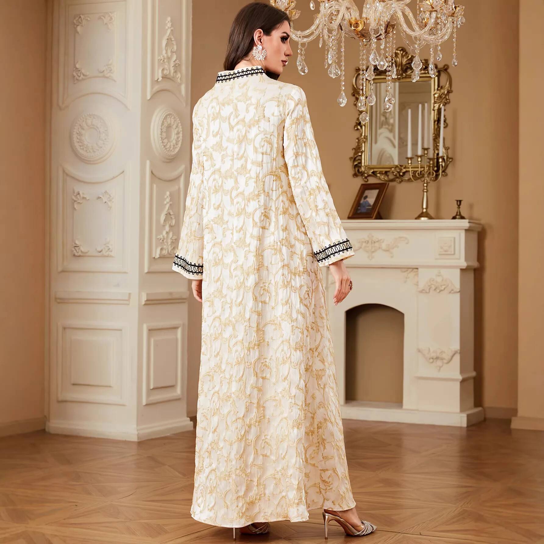 Urban Commuting Embroidered V- - مراجعة Urban Ethnic Fashion وسعره