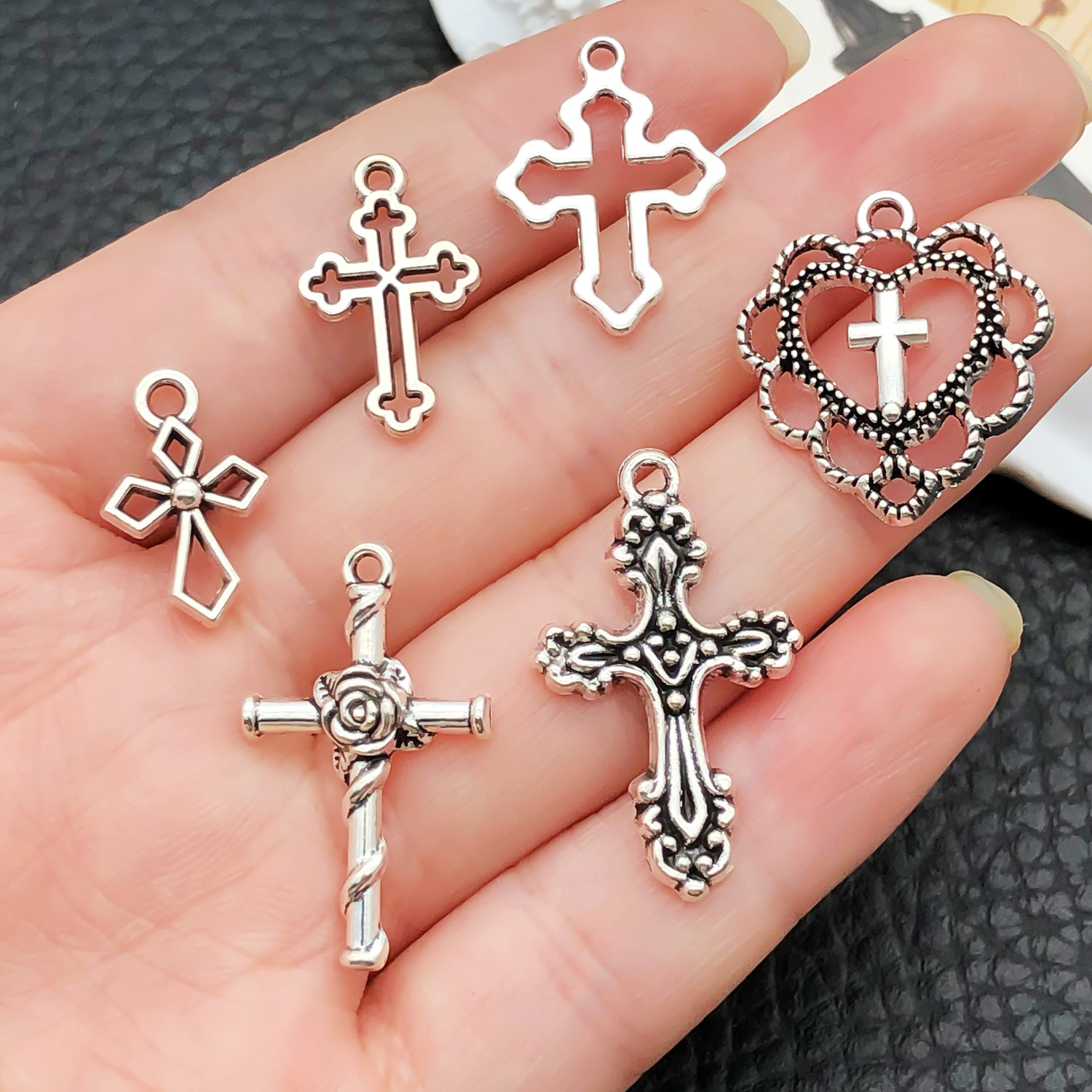52pcs Assorted Cross Pendants  - مراجعة Ethnic Fashion Jewellery وسعره