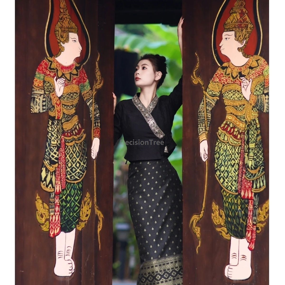 2026 summer traditional daily  - مراجعة Batik Sarong Wrap وسعره