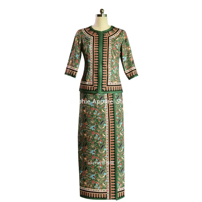 Southeast Asia Flight Attendan - مراجعة Batik Sarong Wrap وسعره