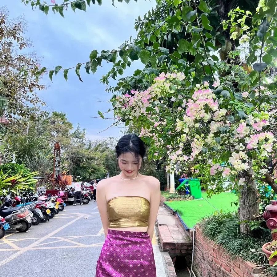 Thai National Outfit Ethnic Co - مراجعة Batik Sarong Wrap وسعره