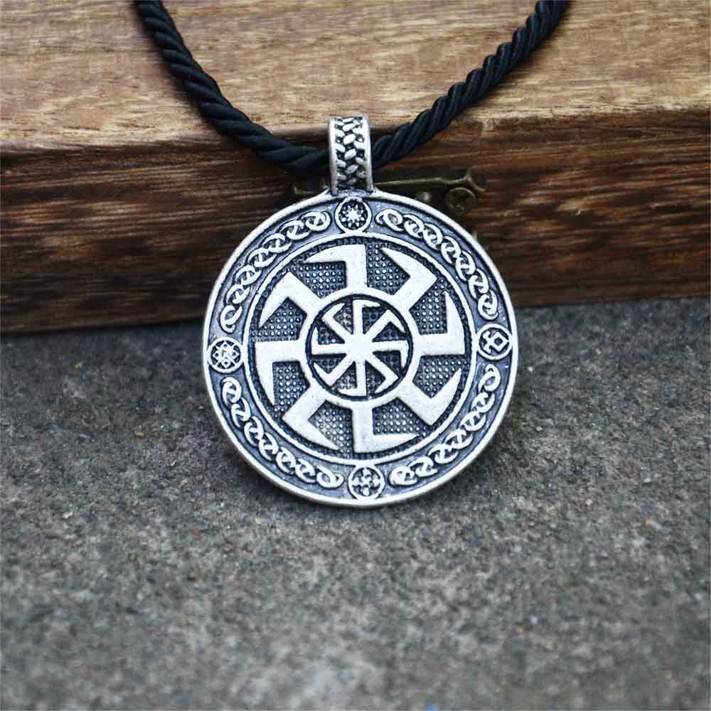 Retro Slavic Kolovrat Pendant  - مراجعة Ethnic Fashion World وسعره