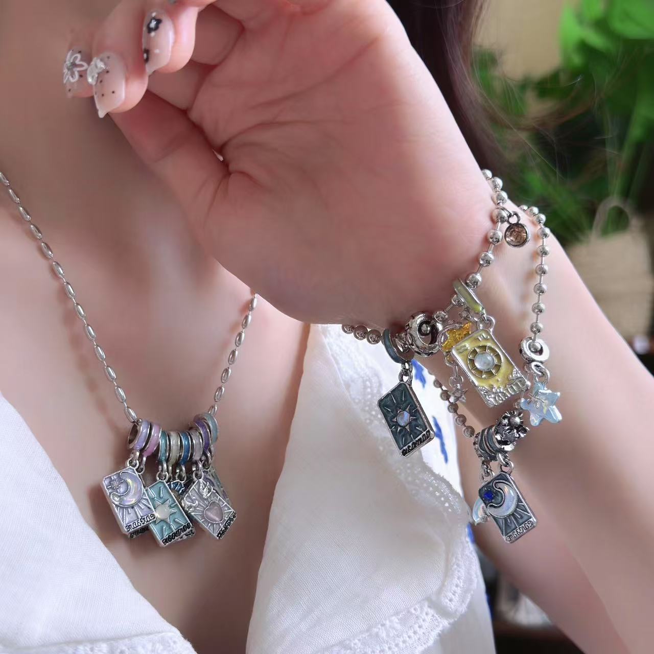 Vintage Magic Witch Divination - مراجعة Ethnic Fashion World وسعره