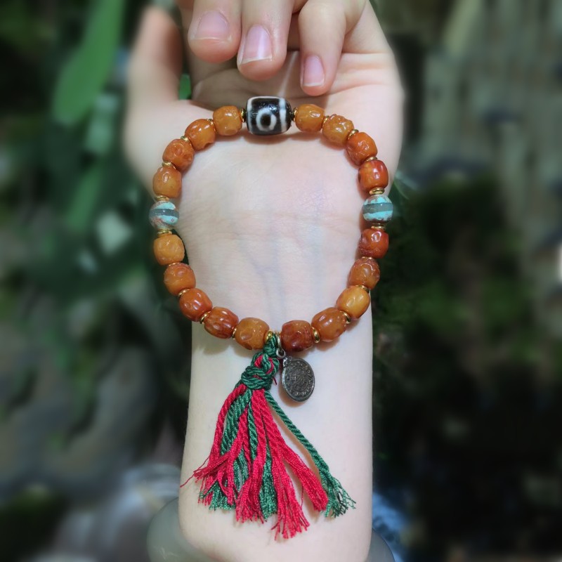 Tibetan Yak Bone Adai World Tw - مراجعة Ethnic Fashion World وسعره