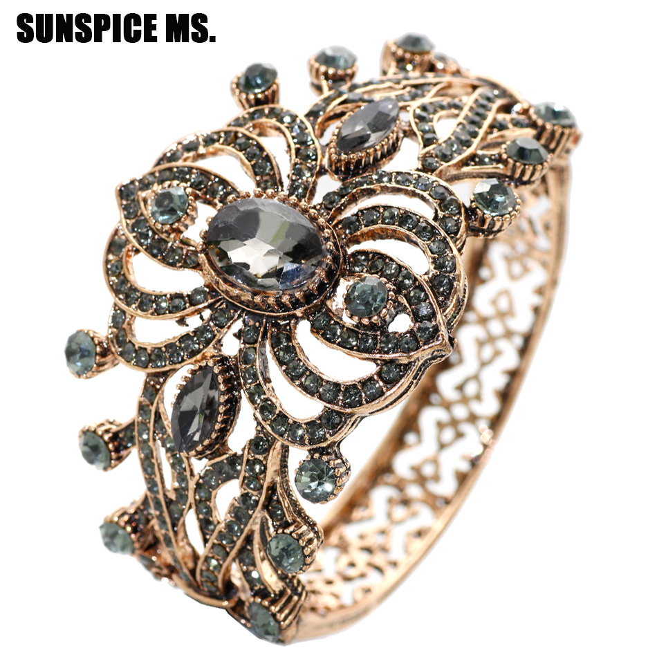 Bohemia Ethnic Vintage Bangle  - مراجعة Ethnic Fashion Brand وسعره